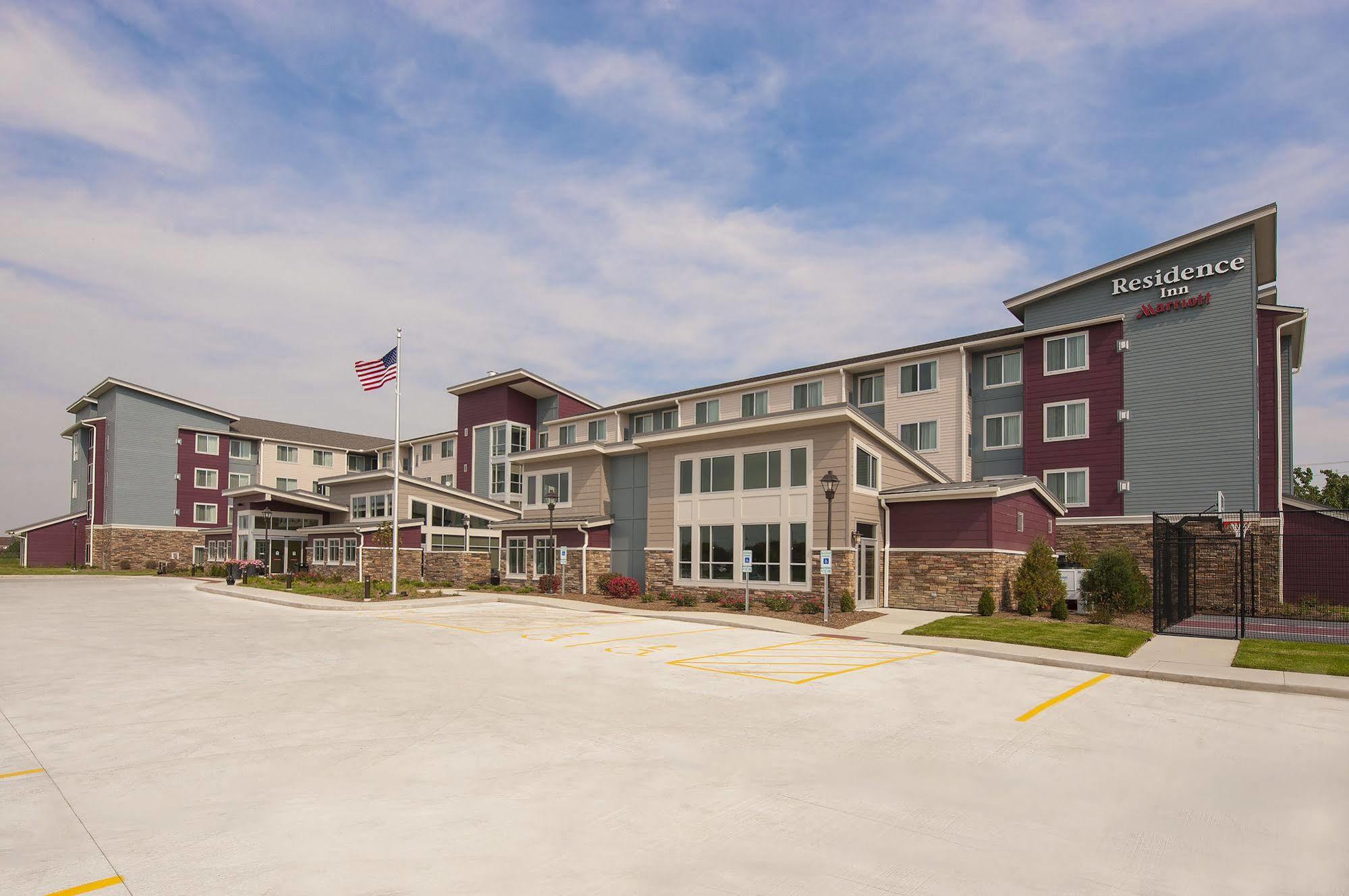 Residence Inn By Marriott Блумингтън Екстериор снимка