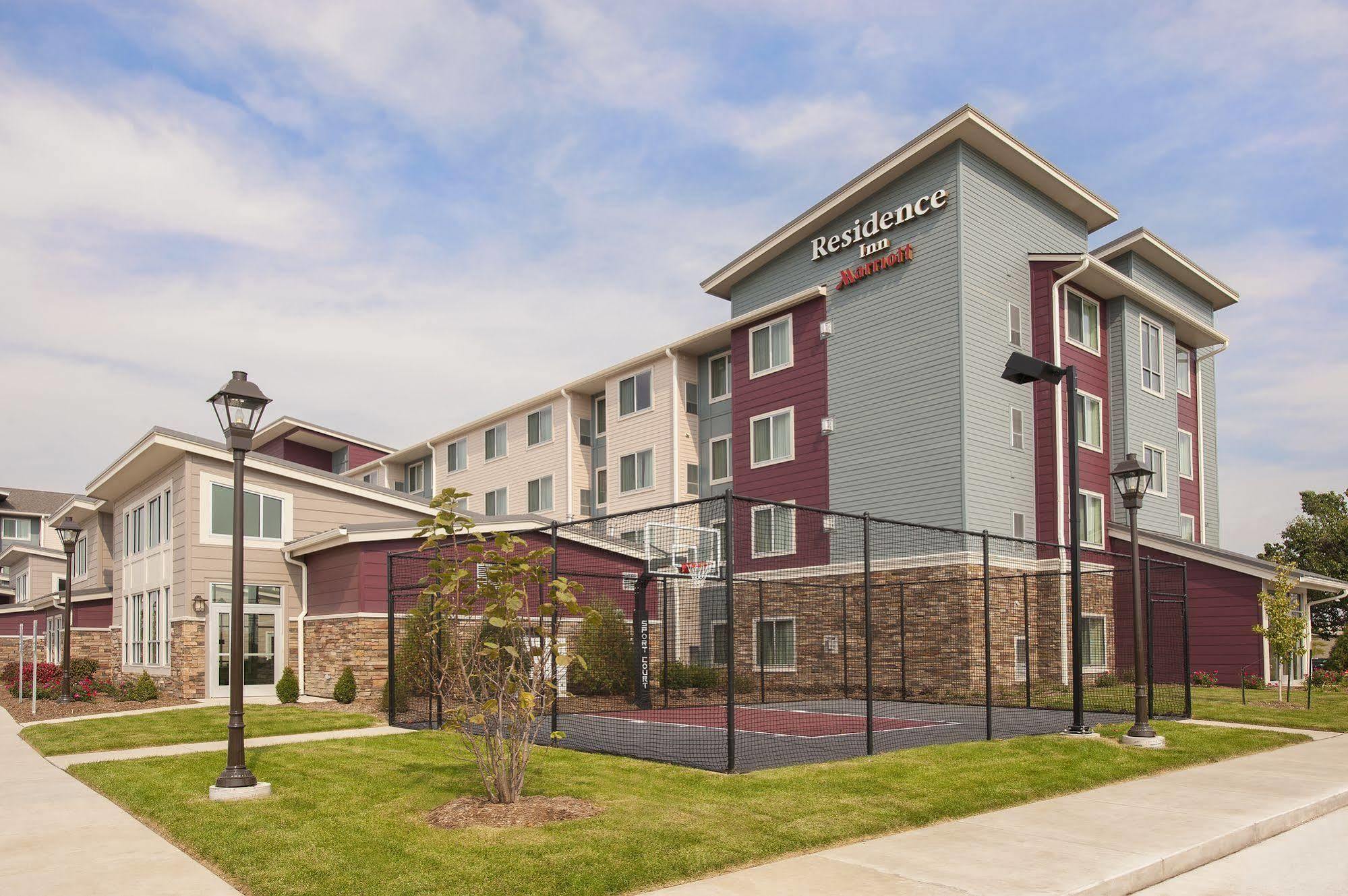 Residence Inn By Marriott Блумингтън Екстериор снимка